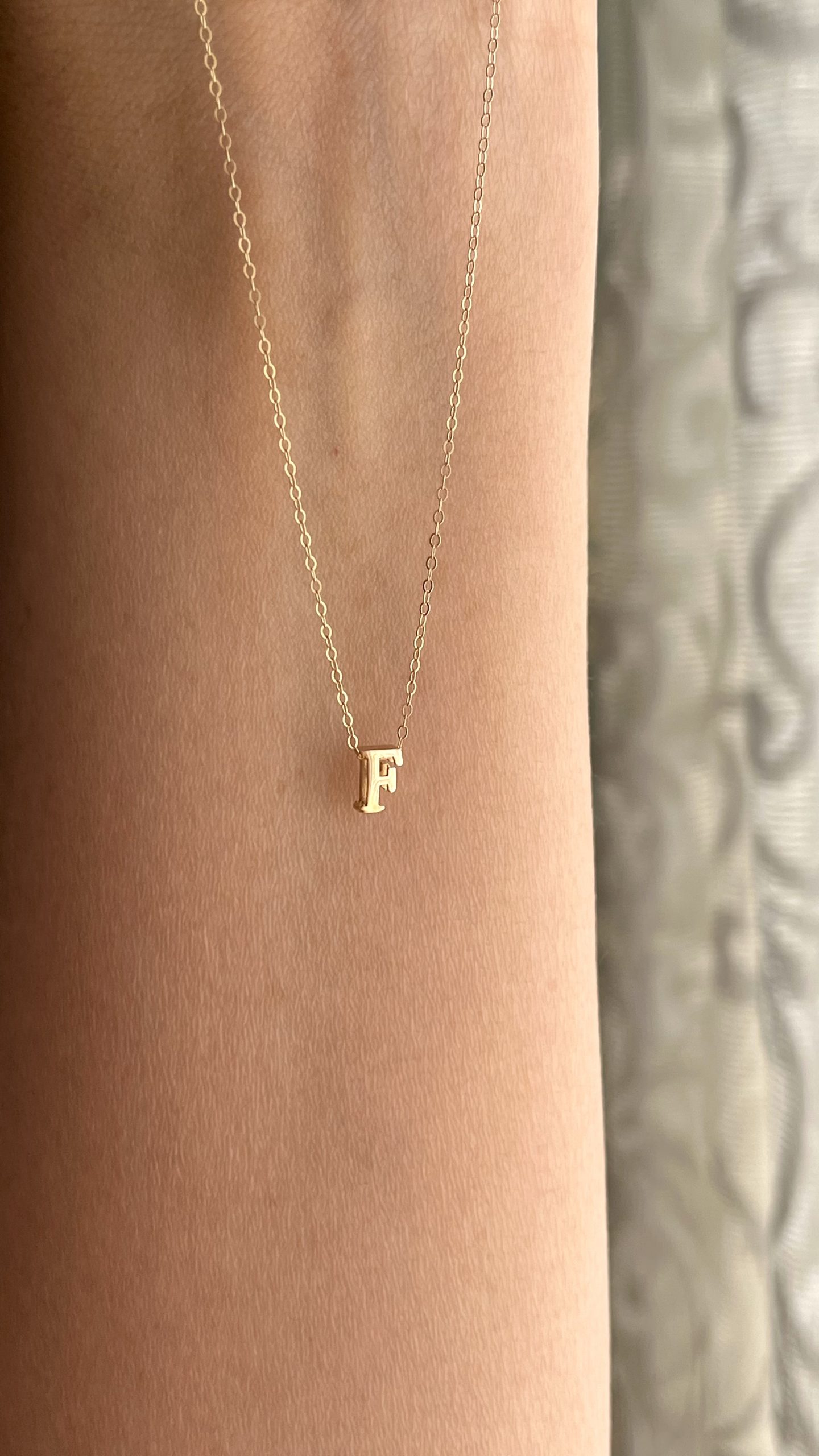 آویز طلا حرف F