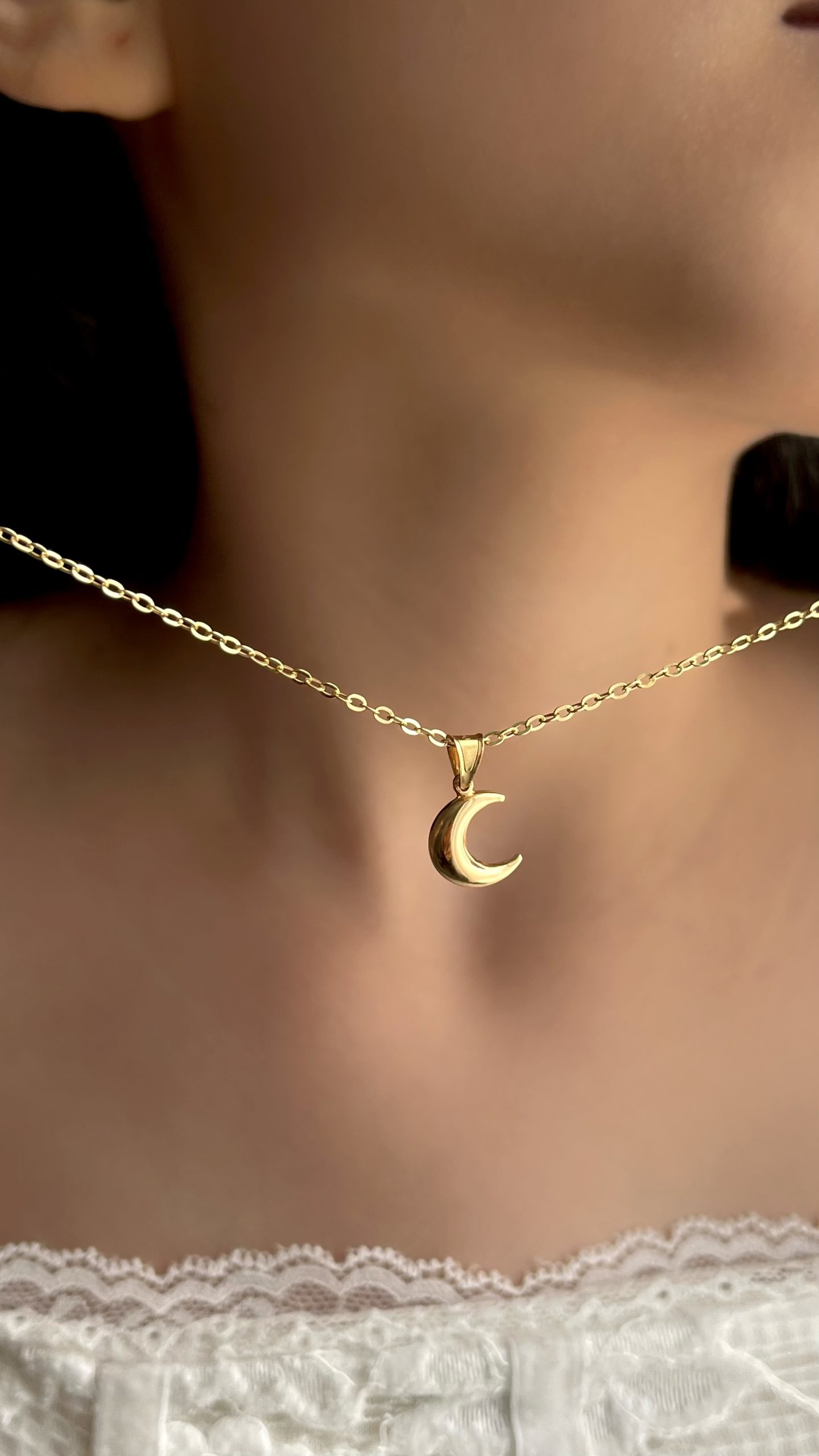 آویز طلا ماه